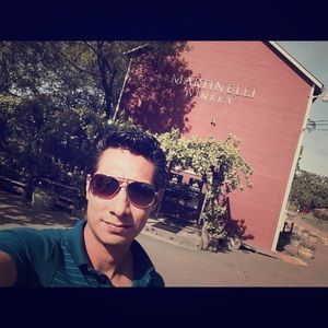 Meet your Posher, Luis